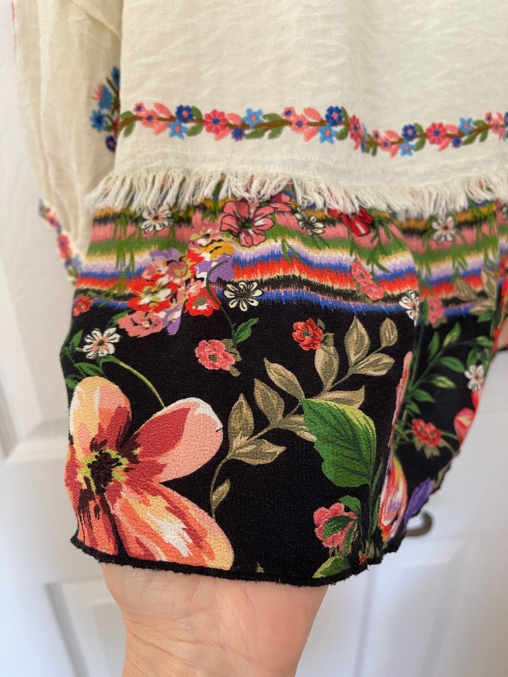 John Mark Boho Embroidered Cream Floral Fringe Top - Picture 3 of 12